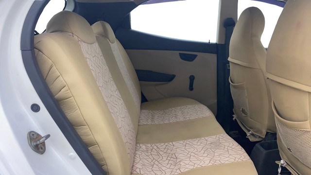 Second-hand 2016 Hyundai EON Era Plus for sale in Ahmedabad-16