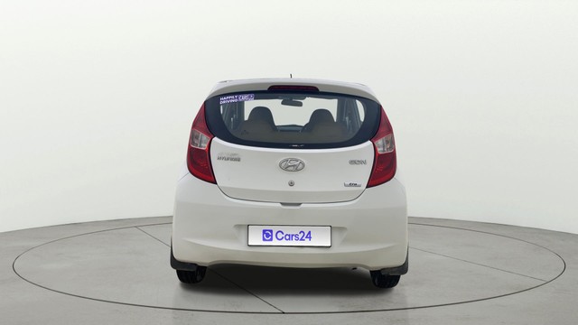 Second-hand 2016 Hyundai EON Era Plus for sale in Ahmedabad-3