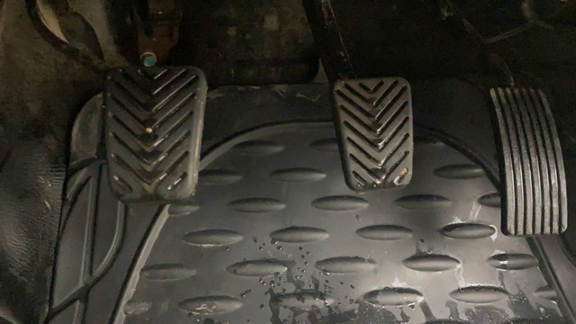 Second-hand 2016 Hyundai EON Era Plus for sale in Ahmedabad-14