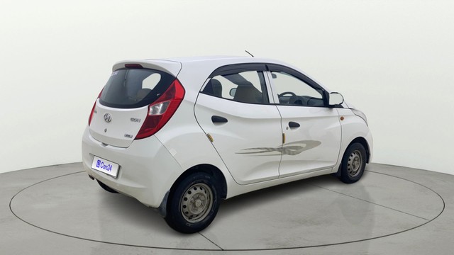Second-hand 2016 Hyundai EON Era Plus for sale in Ahmedabad-2