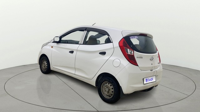 Second-hand 2016 Hyundai EON Era Plus for sale in Ahmedabad-4