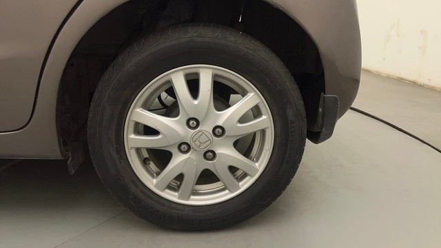 Second-hand 2013 Honda Brio VX AT for sale in Mumbai-19