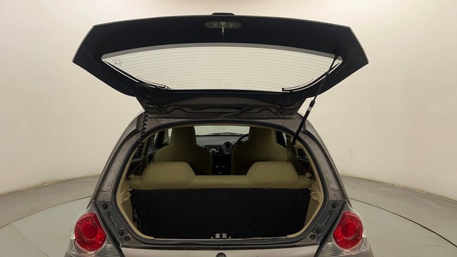 Second-hand 2013 Honda Brio VX AT for sale in Mumbai-30