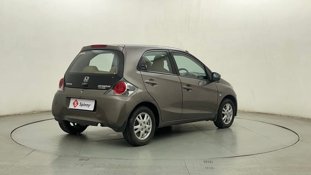 Second-hand 2013 Honda Brio VX AT for sale in Mumbai-3