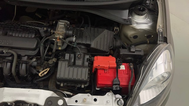 Second-hand 2013 Honda Brio VX AT for sale in Mumbai-28