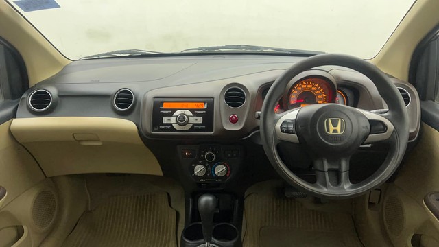Second-hand 2013 Honda Brio VX AT for sale in Mumbai-11