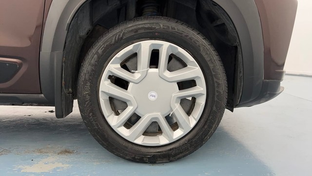 Second-hand 2022 Renault Kiger RXT for sale in Lucknow-17