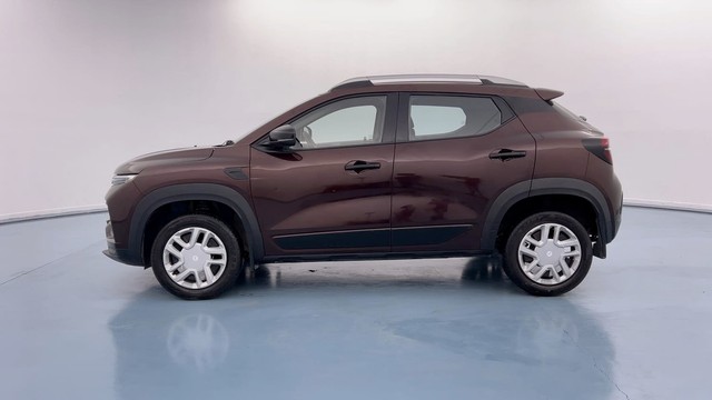 Second-hand 2022 Renault Kiger RXT for sale in Lucknow-6