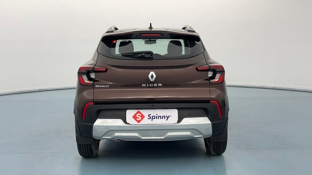 Second-hand 2022 Renault Kiger RXT for sale in Lucknow-4