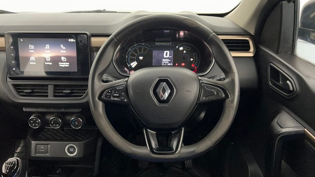 Second-hand 2022 Renault Kiger RXT for sale in Lucknow-33