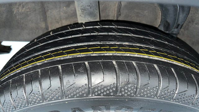 Second-hand 2022 Renault Kiger RXT for sale in Lucknow-32