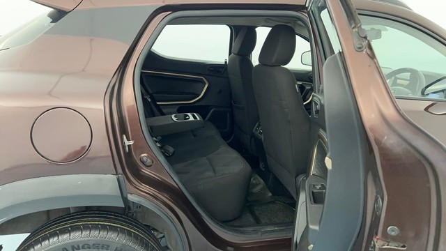 Second-hand 2022 Renault Kiger RXT for sale in Lucknow-35