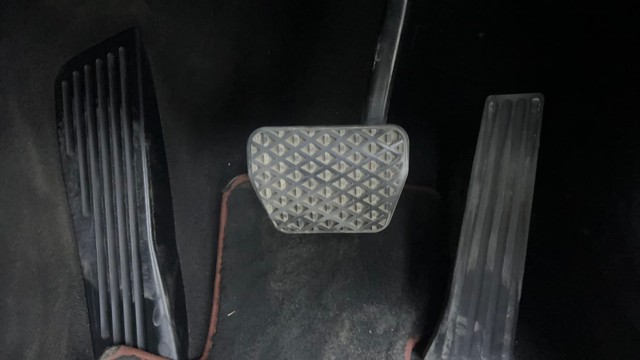 Second-hand 2014 BMW X1 sDrive20d for sale in Hyderabad-14