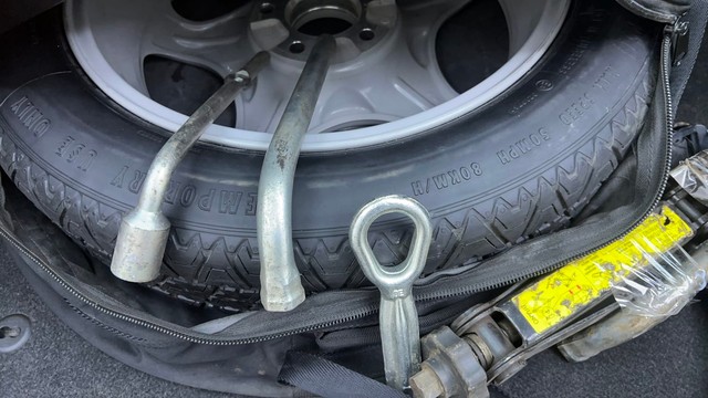 Second-hand 2014 BMW X1 sDrive20d for sale in Hyderabad-21