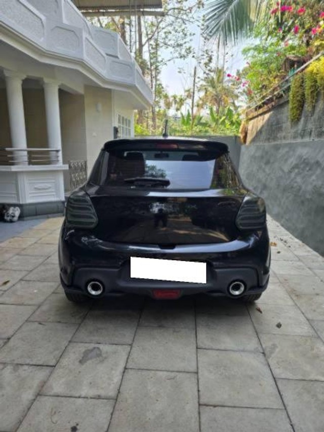 Second-hand 2023 Maruti Suzuki Swift ZXI for sale in Perinthalmanna-6