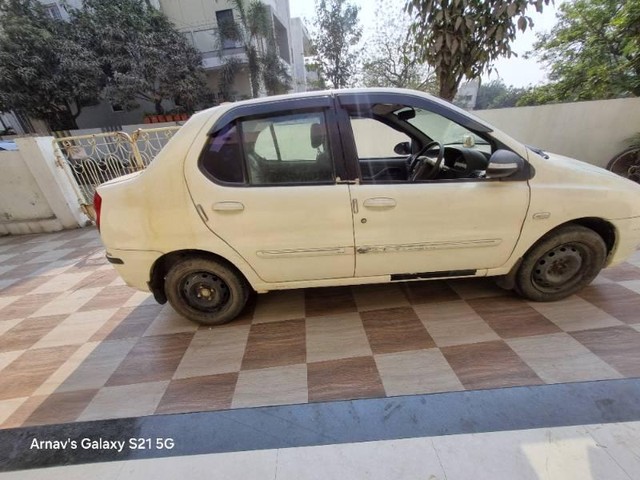 Tata Indigo LX Second-hand 2011 Tata Indigo LX for sale in Nanded-3