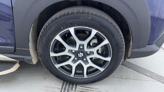 Second-hand 2023 Maruti XL6 Alpha AT for sale in Hyderabad-17