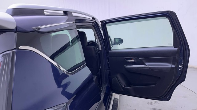 Second-hand 2023 Maruti XL6 Alpha AT for sale in Hyderabad-31