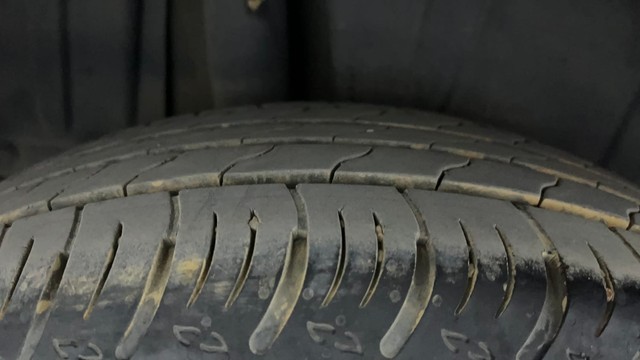 Second-hand 2023 Maruti XL6 Alpha AT for sale in Hyderabad-24