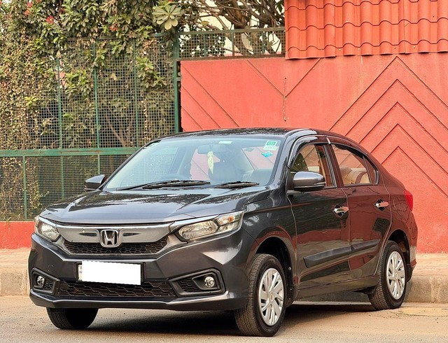 Second-hand 2019 Honda Amaze S Petrol BSIV for sale in Surat-4
