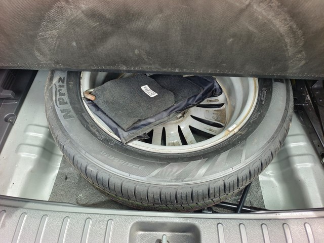 Second-hand 2019 Hyundai Tucson 2.0 Dual VTVT 2WD AT GLS for sale in Bangalore-8