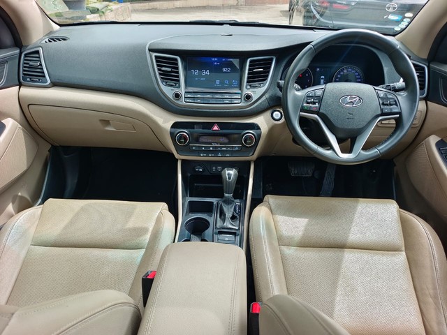 Second-hand 2019 Hyundai Tucson 2.0 Dual VTVT 2WD AT GLS for sale in Bangalore-12