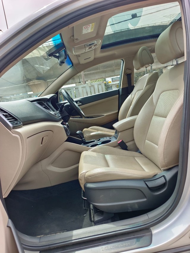 Second-hand 2019 Hyundai Tucson 2.0 Dual VTVT 2WD AT GLS for sale in Bangalore-13