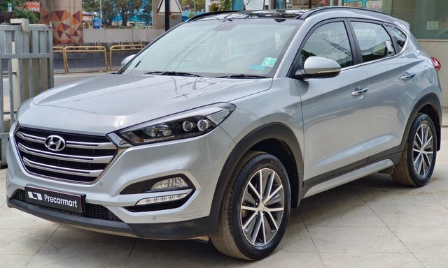 Second-hand 2019 Hyundai Tucson 2.0 Dual VTVT 2WD AT GLS for sale in Bangalore-9