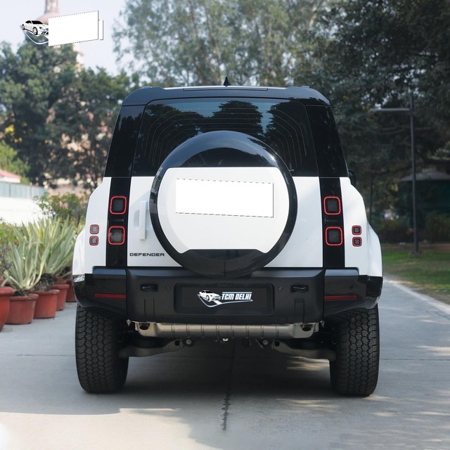 Second-hand 2025 Land Rover Defender 2.0 l Petrol 110 X-Dynamic HSE for sale in New Delhi-2