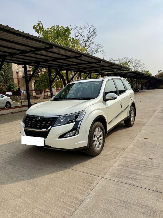Second-hand 2021 Mahindra XUV500 W9 for sale in Jaipur-4