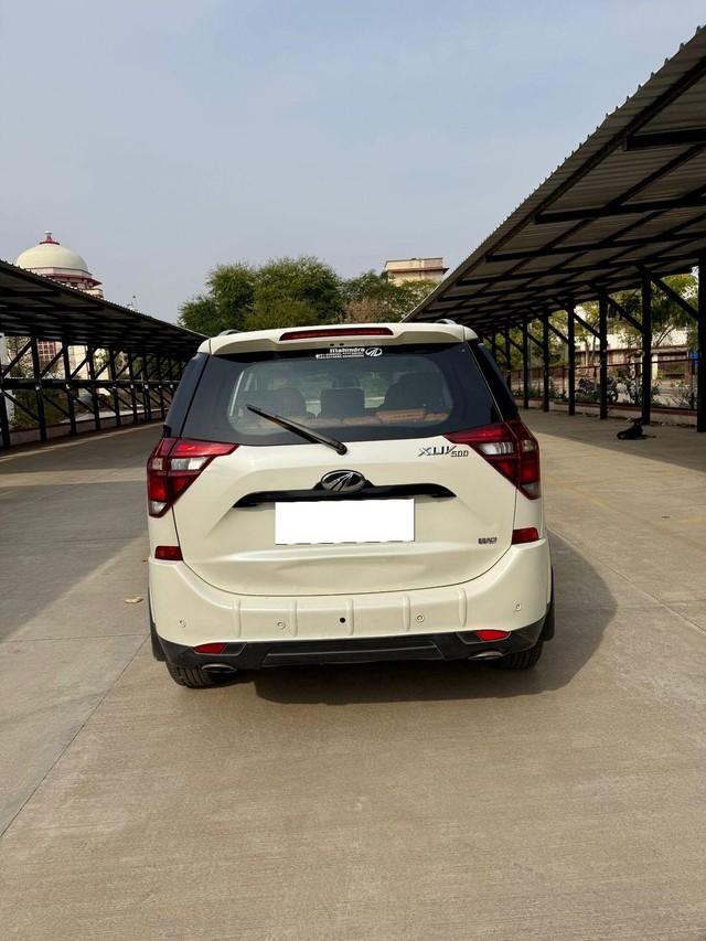Second-hand 2021 Mahindra XUV500 W9 for sale in Jaipur-2