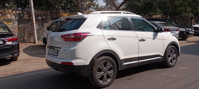 Second-hand 2017 Hyundai Creta 1.6 CRDi AT SX Plus for sale in Jaipur-9