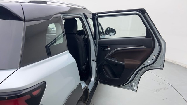 Second-hand 2023 Maruti Suzuki Vitara Brezza ZXI Plus Dual Tone for sale in Gurgaon-32