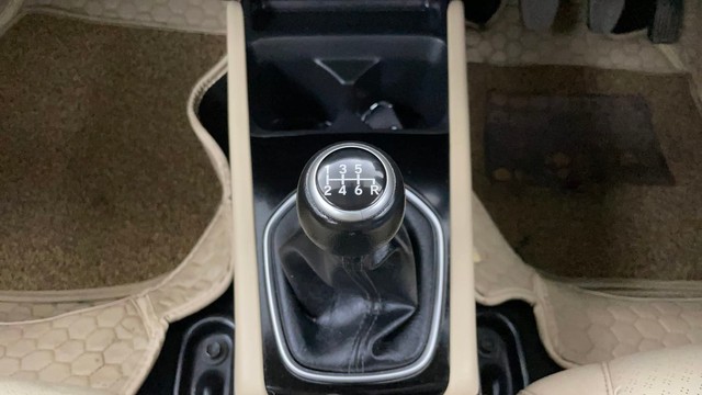 Second-hand 2021 Honda City 1.5 V MT Exclusive for sale in Jaipur-12