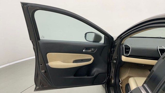 Second-hand 2021 Honda City 1.5 V MT Exclusive for sale in Jaipur-33