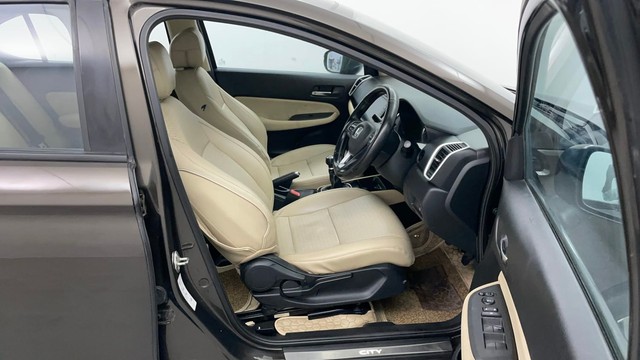 Second-hand 2021 Honda City 1.5 V MT Exclusive for sale in Jaipur-15