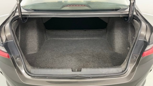 Second-hand 2021 Honda City 1.5 V MT Exclusive for sale in Jaipur-9