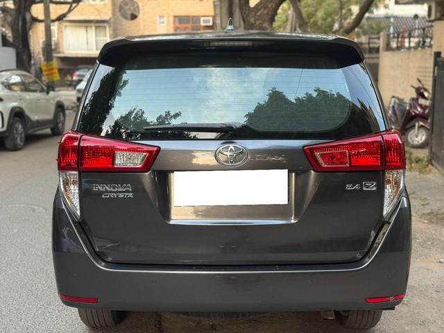 Second-hand 2021 Toyota Innova Crysta 2.4 GX 7 STR AT for sale in New Delhi-2