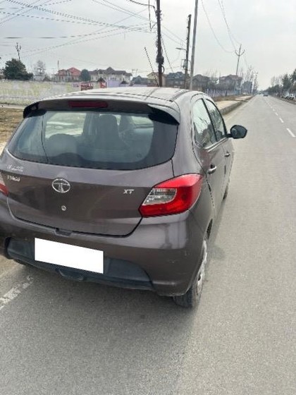 Second-hand 2017 Tata Tiago 1.2 Revotron XT for sale in Srinagar