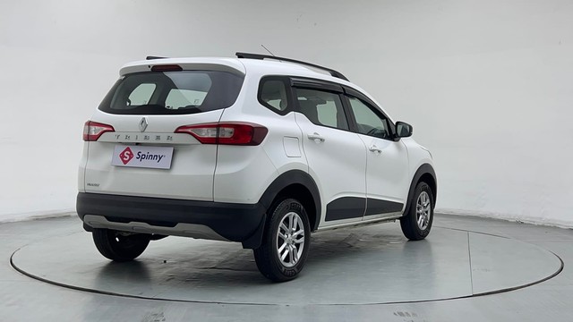 Second-hand 2023 Renault Triber RXT for sale in New Delhi-3