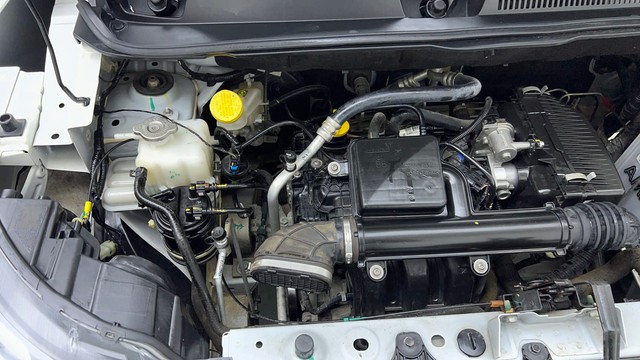 Second-hand 2023 Renault Triber RXT for sale in New Delhi-30