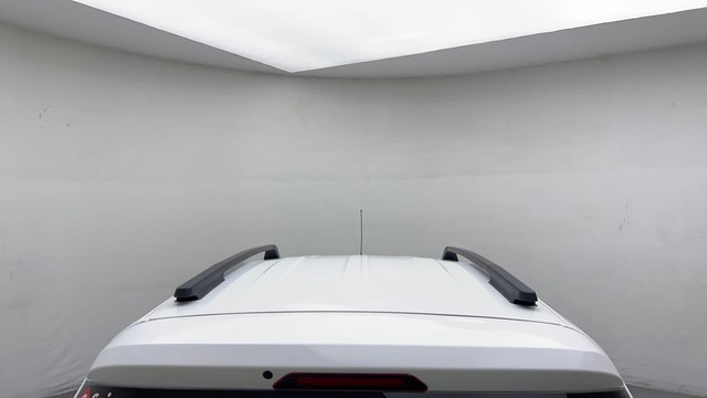 Second-hand 2023 Renault Triber RXT for sale in New Delhi-22