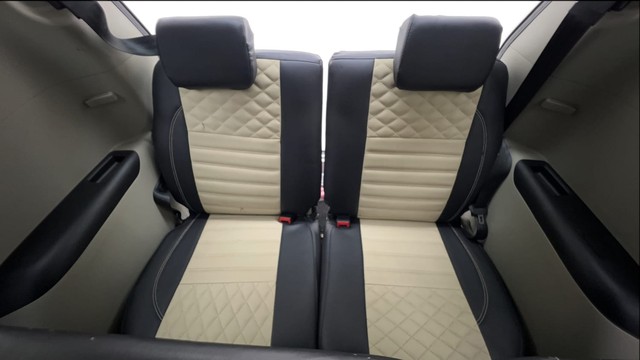 Second-hand 2023 Renault Triber RXT for sale in New Delhi-34