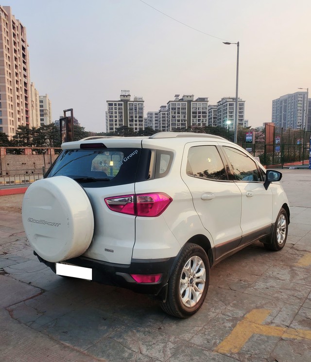 Second-hand 2015 Ford Ecosport 1.5 TDCi Titanium BSIV for sale in Surat-8