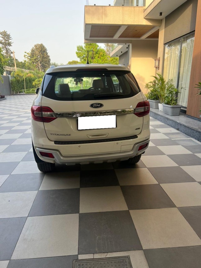Ford Endeavour 3.2 Titanium AT 4X4 Second-hand 2016 Ford Endeavour 3.2 Titanium AT 4X4 for sale in New Delhi-1