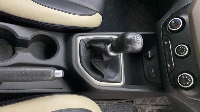 Second-hand 2015 Hyundai Creta 1.6 VTVT S for sale in Thane-13