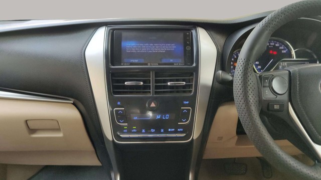 Second-hand 2018 Toyota Yaris VX CVT for sale in Ahmedabad-21