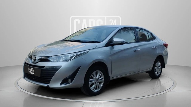 Second-hand 2018 Toyota Yaris VX CVT for sale in Ahmedabad-6