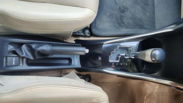 Second-hand 2018 Toyota Yaris VX CVT for sale in Ahmedabad-12