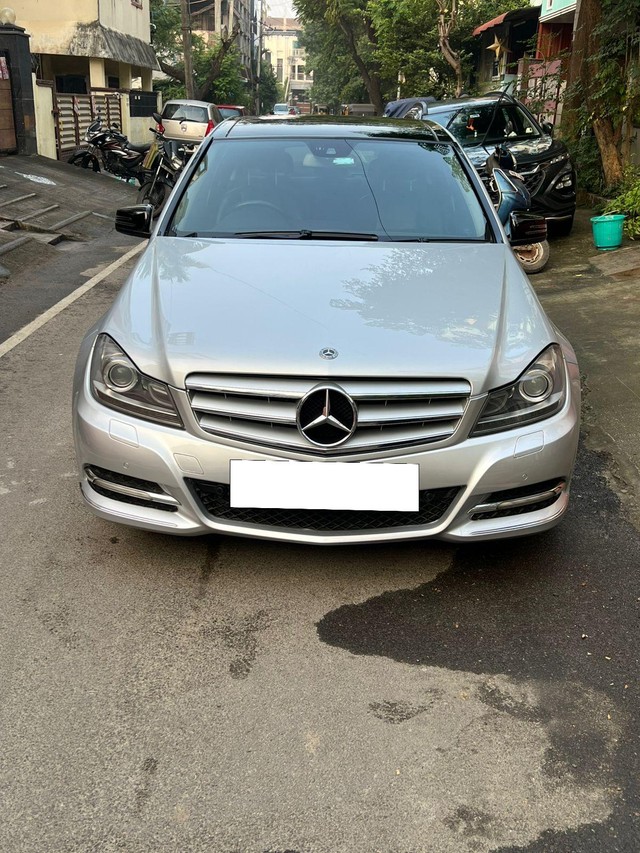 Second-hand 2013 Mercedes-Benz C-Class 220 CDI MT for sale in Chennai-5